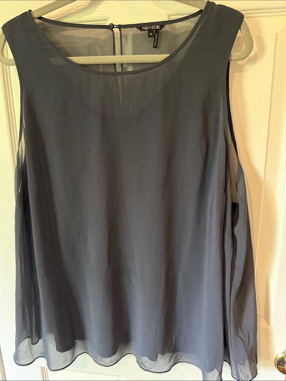 NIC+ZOE Sleeveless Chiffon Shell Top in Slate Gray